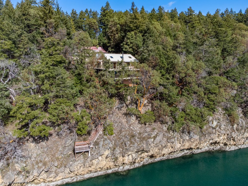 West Coast Living at its Best! ~ 146 Winter Cove
