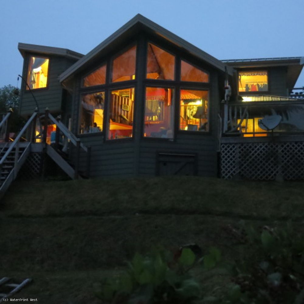 CustomBuilt Beach House in Salmon Beach near Ucluelet, with 60' Waterfront